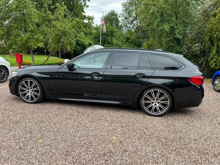 BMW 5 Series 2019 photo 3