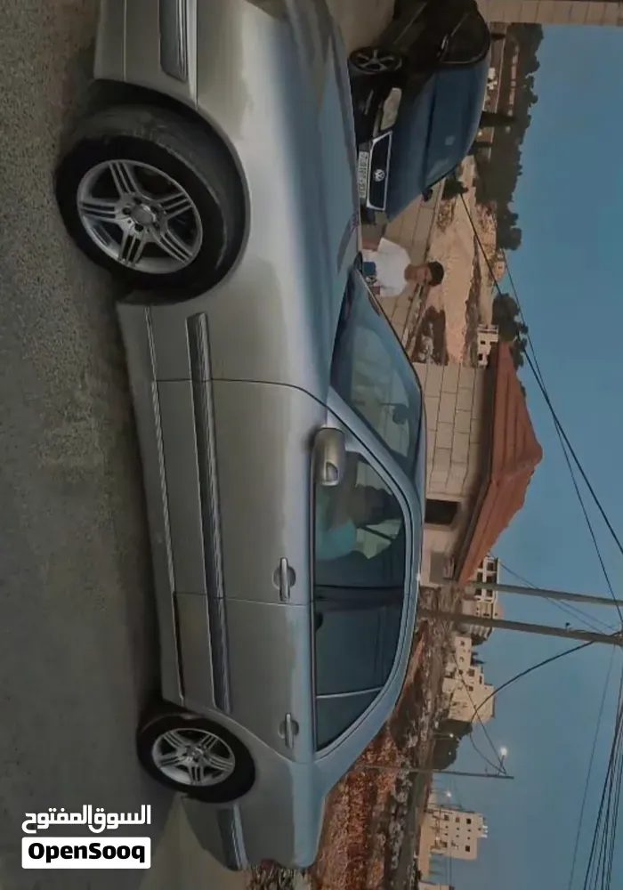 Mercedes-Benz E-Class 2001 photo 3