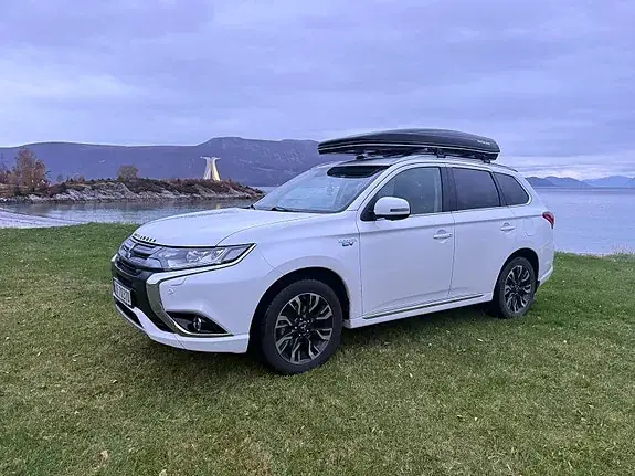 Mitsubishi Outlander 2016 photo 2