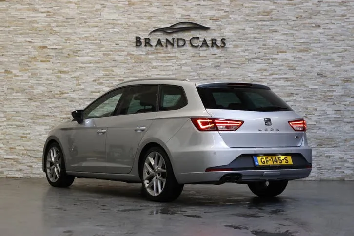 Seat Leon 2015 photo 2