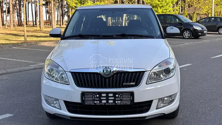 Skoda Fabia 2011 photo 5