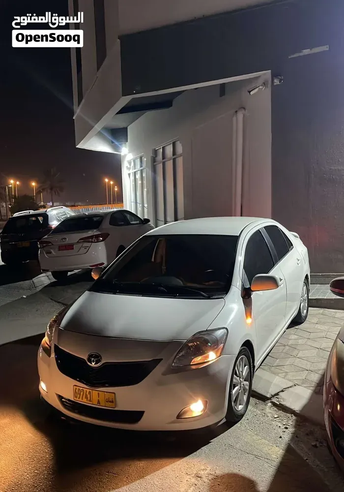 Toyota Yaris 2011 photo 3