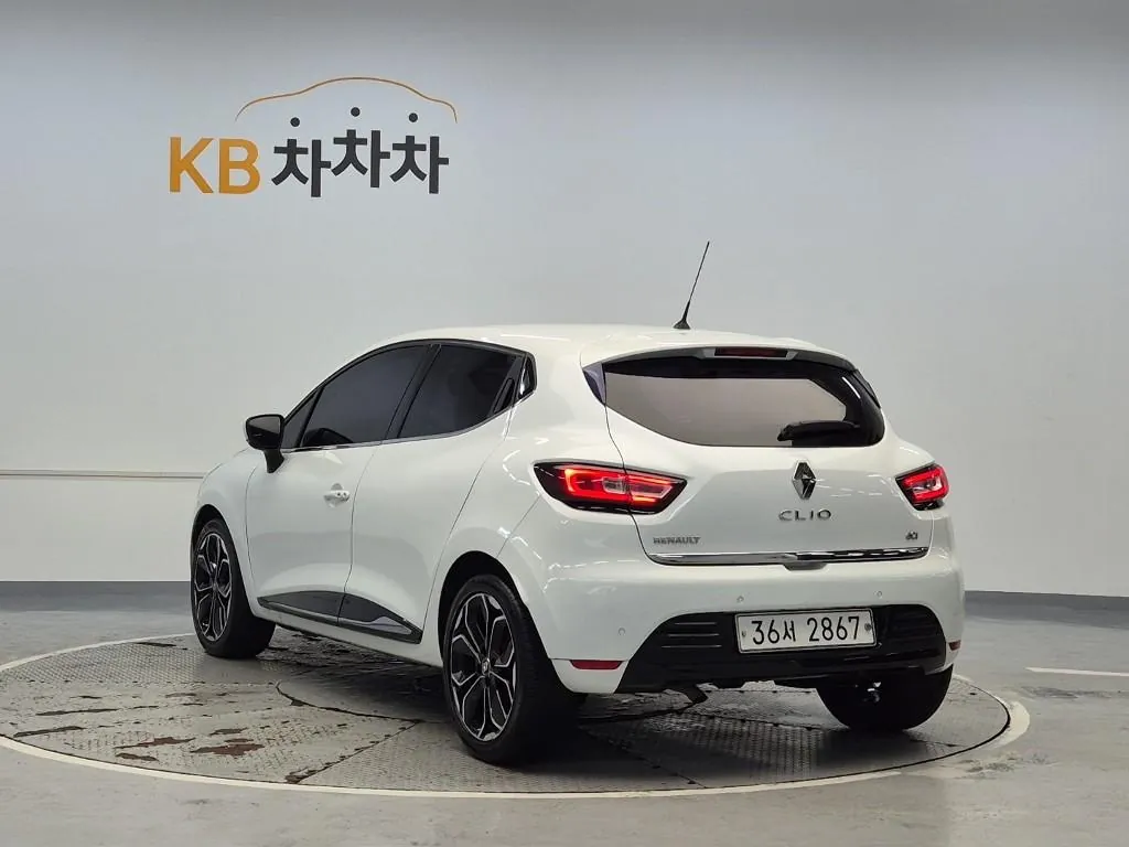 Renault Korea Clio 2018 photo 2