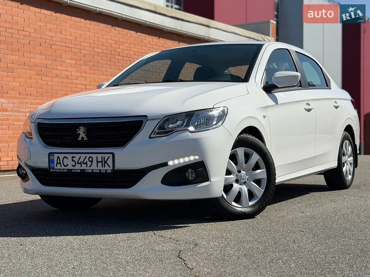 Peugeot 301 2021 photo 3
