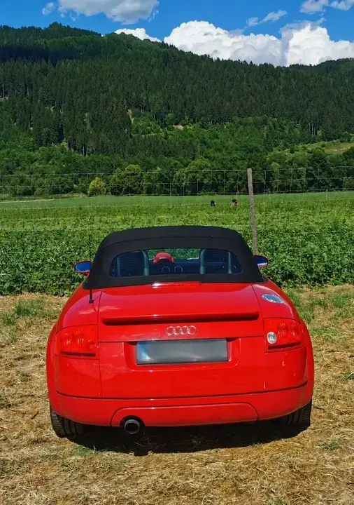 Audi Tt 2002 photo 2