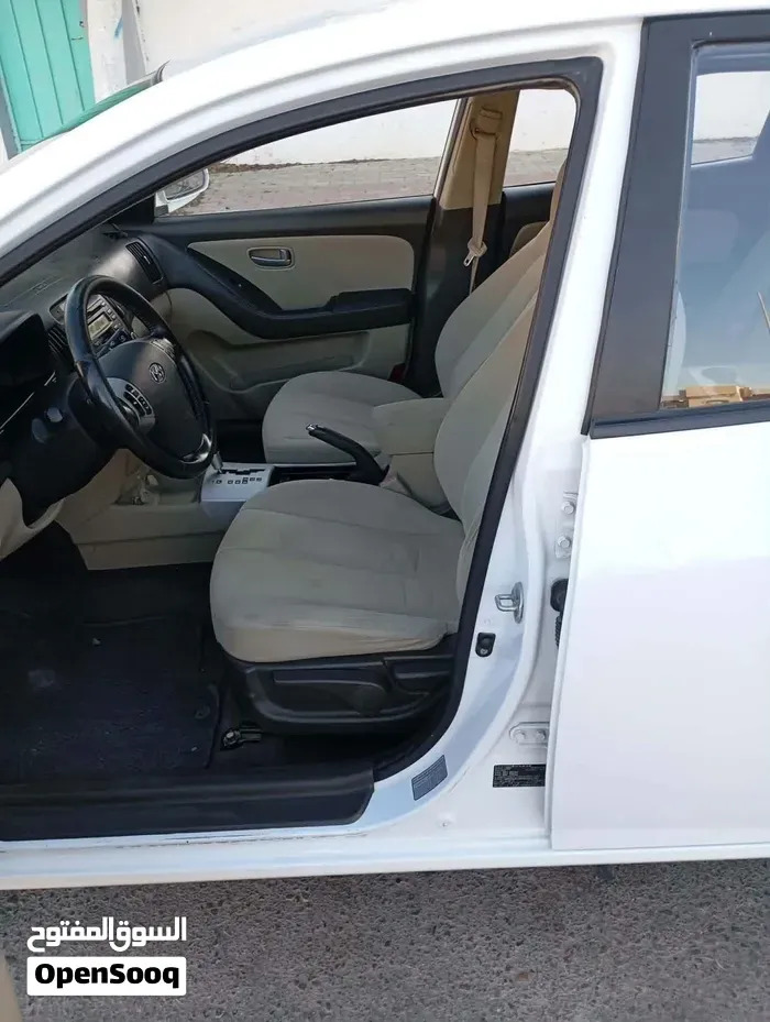 Hyundai Avante 2008 photo 4