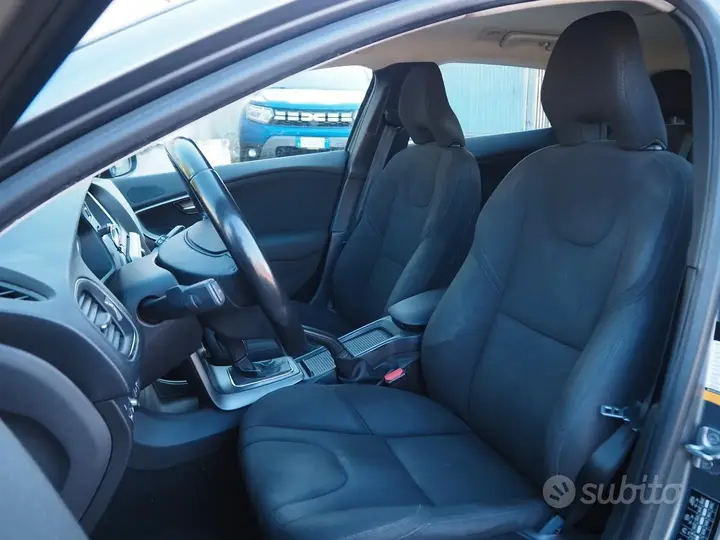 Volvo V40 2018 photo 5