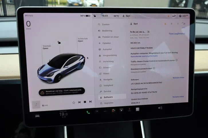 Tesla Model 3 2020 photo 3