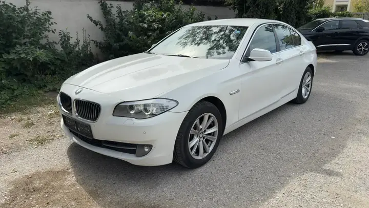 BMW 520D 2013 photo 3