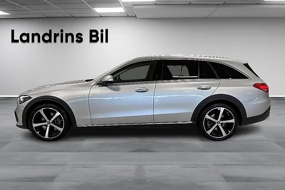 Mercedes-Benz C220 D 2026 photo 4