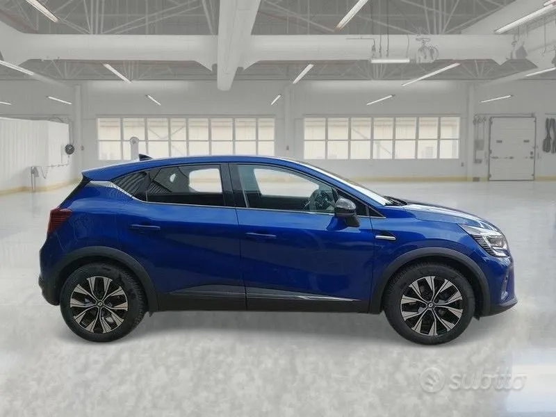 Renault Captur 2023 photo 3