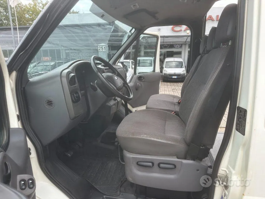 Ford Transit Tourneo 2004 photo 5