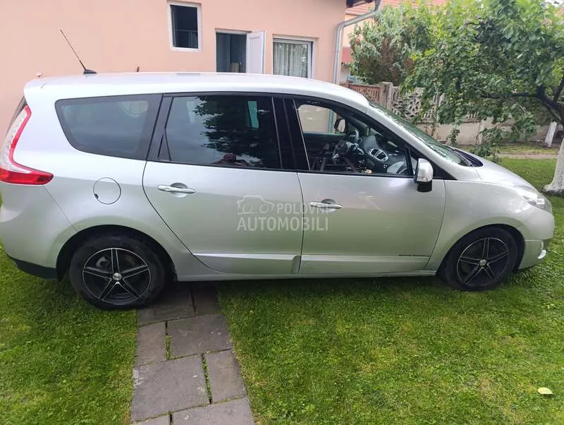 Renault Grand Scenic 2010 photo 4