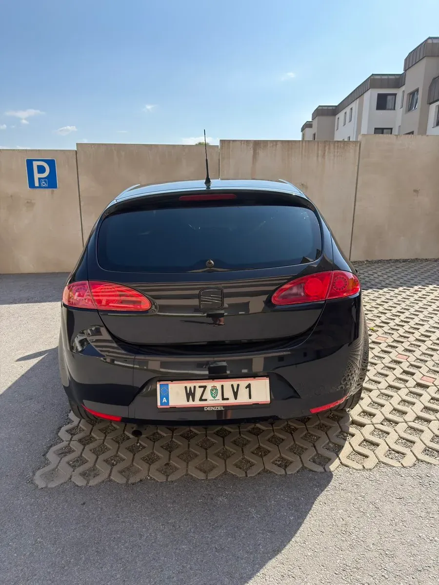 Seat Leon 2008 photo 3