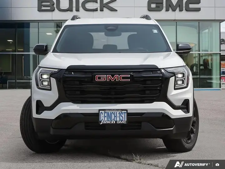 GMC Terrain 2027 photo 2