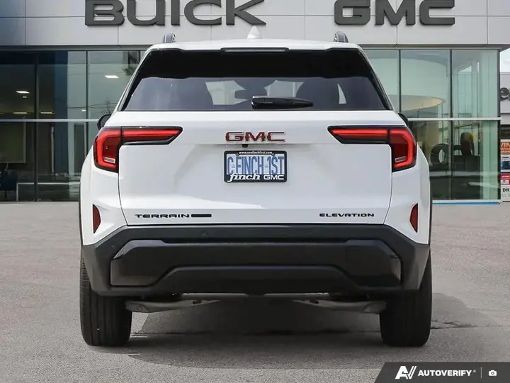 GMC Terrain 2027 photo 5