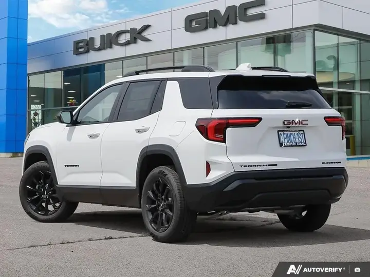 GMC Terrain 2027 photo 4