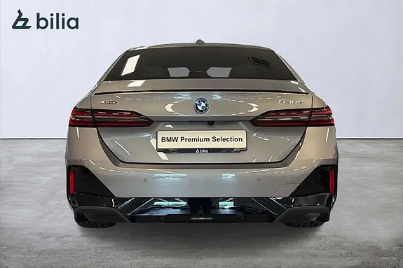 BMW 530E 2026 photo 4