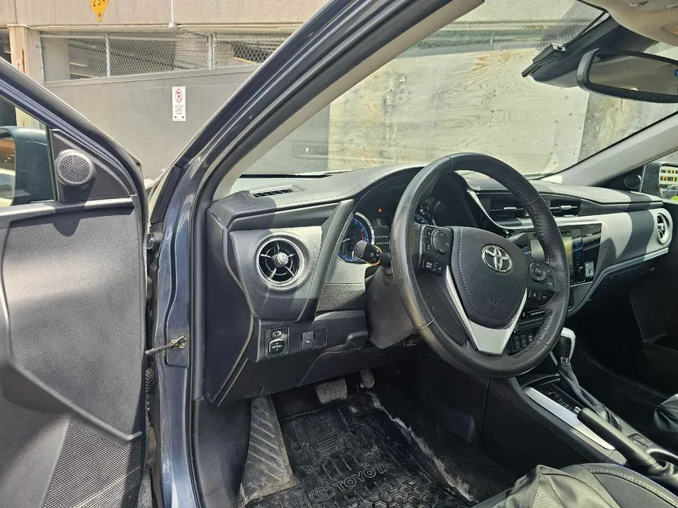 Toyota Corolla 2017 photo 3