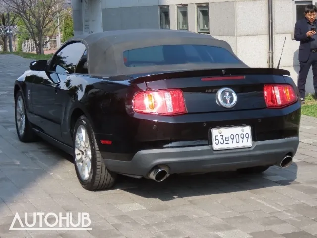 Ford Mustang 2010 photo 4
