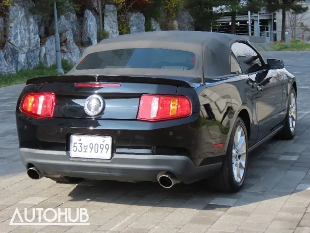 Ford Mustang 2010 photo 3