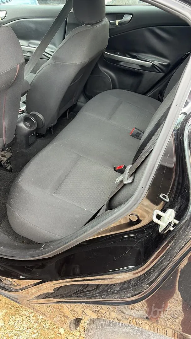 Alfa Romeo Giulietta 2011 photo 3