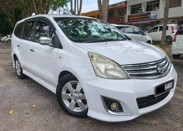 Nissan Grand Livina