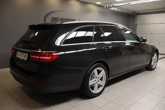 Mercedes-Benz E220 D 2017 photo 2
