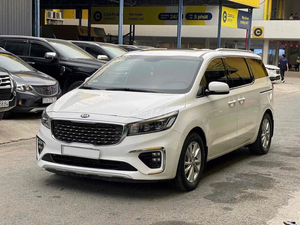 Kia Sedona 2021 photo 2