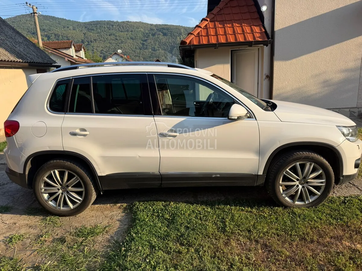 Volkswagen Tiguan 2012 photo 4