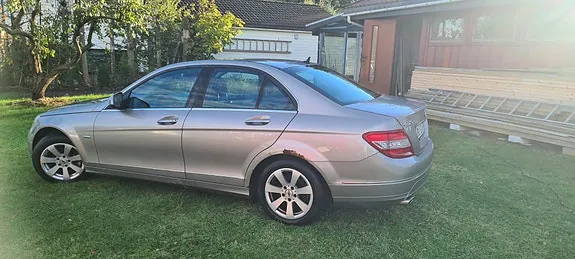 Mercedes-Benz C220 D 2007 photo 3