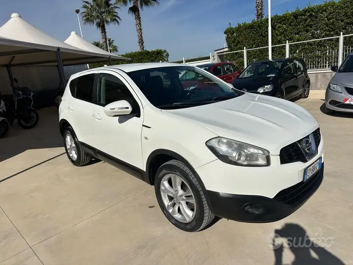Nissan Qashqai 2013 photo 2