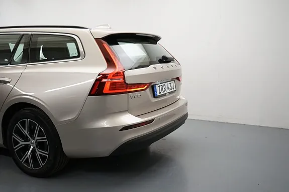 Volvo V60 2024 photo 3