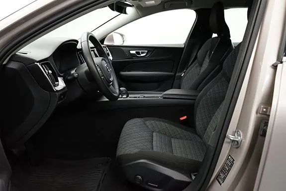 Volvo V60 2024 photo 5