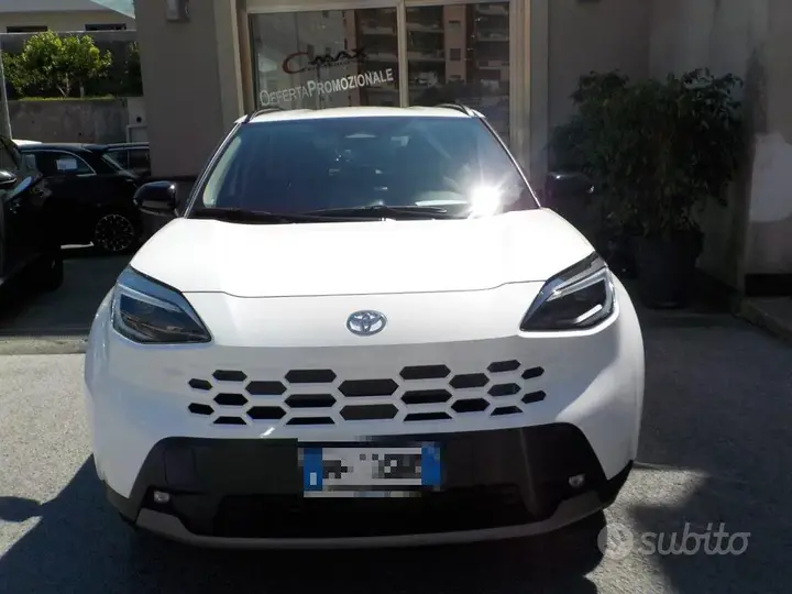 Toyota Yaris Cross photo 2