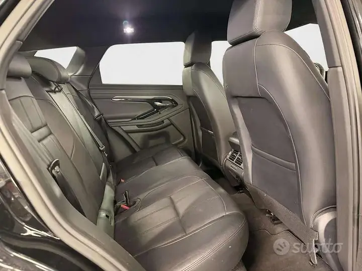 Land Rover Evoque 2023 photo 5