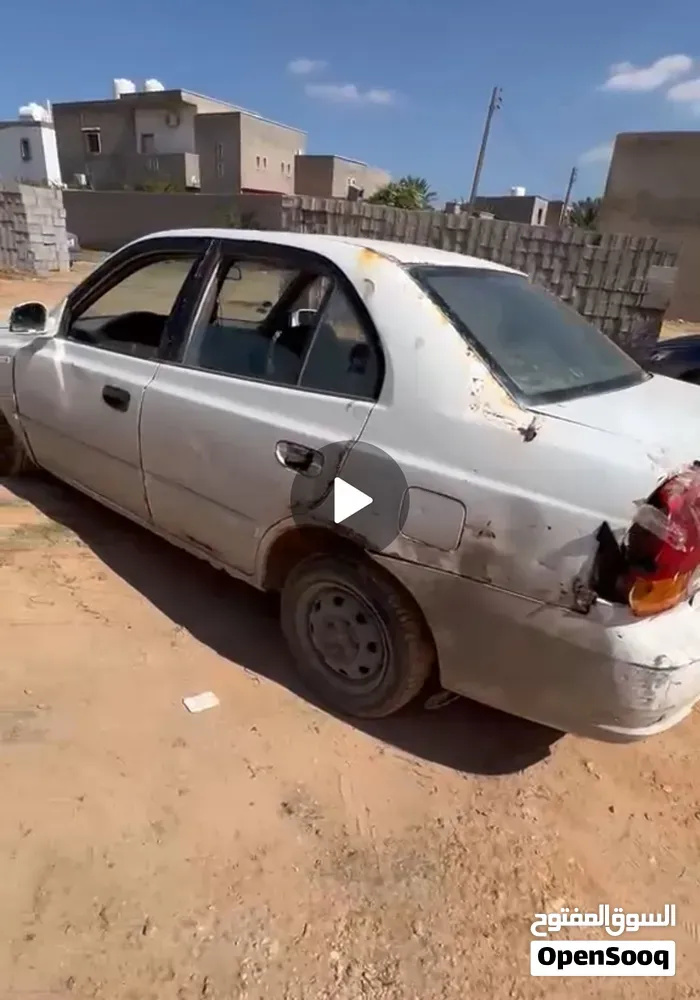 Hyundai Verna 2003 photo 3