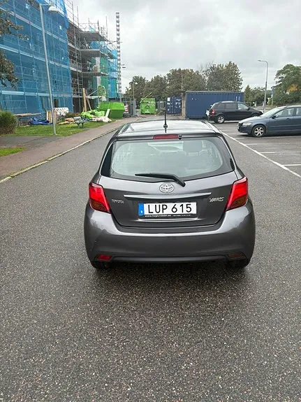 Toyota Yaris 2015 photo 5