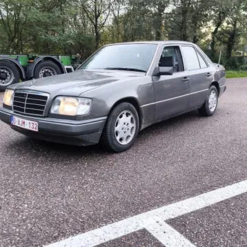 Mercedes-Benz 230 E