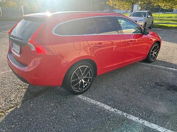 Volvo V60 2012 photo 4