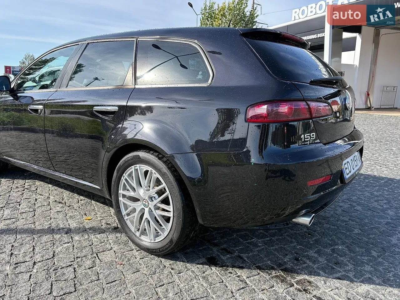 Alfa Romeo 159 2010 photo 5