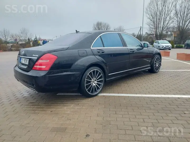 Mercedes-Benz S500 2012 photo 4