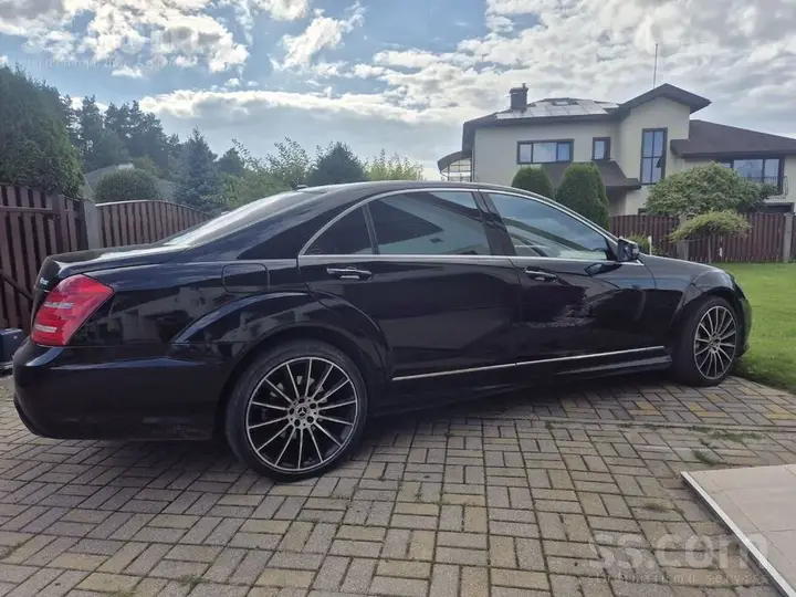 Mercedes-Benz S500