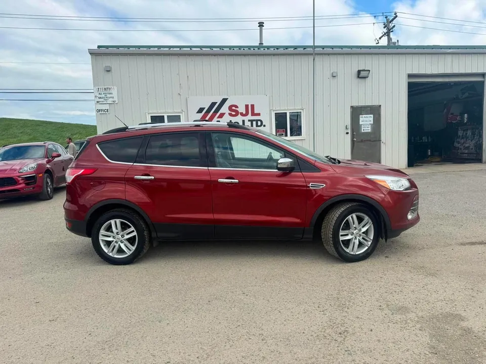 Ford Escape 2016 photo 2