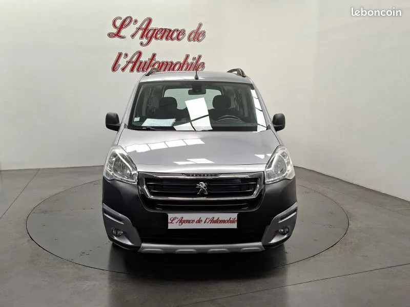 Peugeot Partner Tepee 2017 photo 2