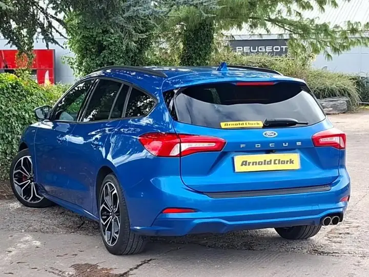 Ford Focus 2020 photo 2