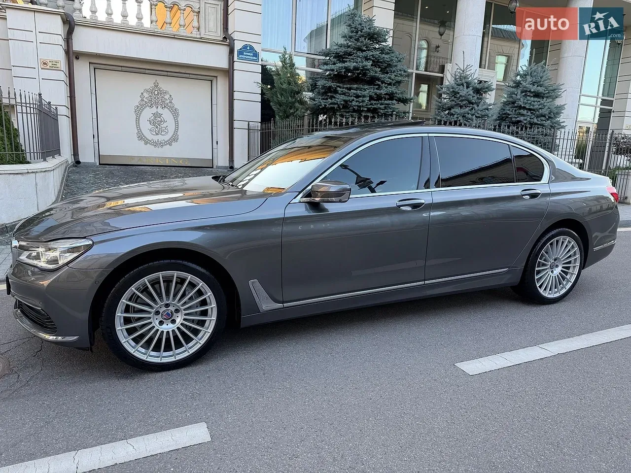 BMW 7 Series 2017 photo 4