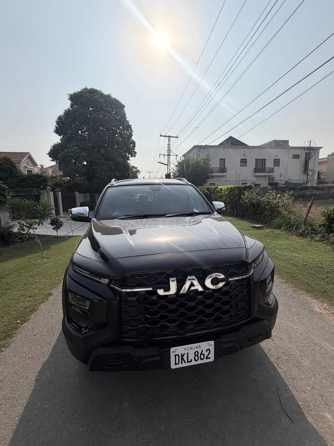 JAC T9