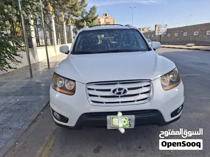 Hyundai Santa Fe 2011 photo 4