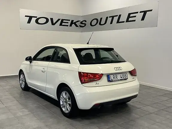 Audi A1 2011 photo 4